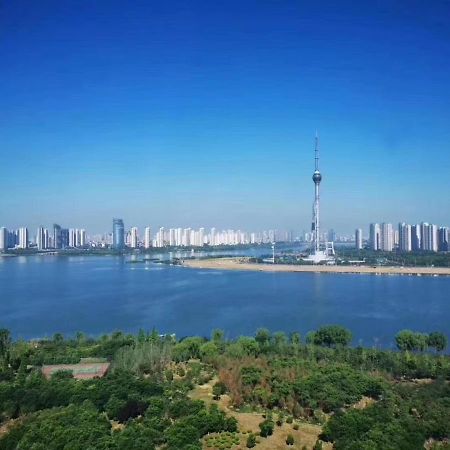 Howard Johnson Xiangyu Plaza Linyi Linyi  Εξωτερικό φωτογραφία