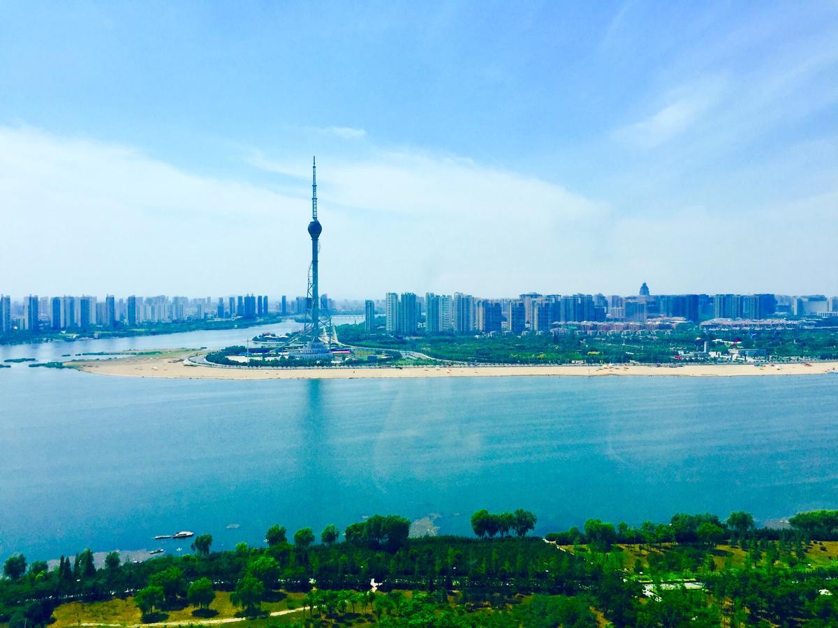 Howard Johnson Xiangyu Plaza Linyi Linyi  Εξωτερικό φωτογραφία