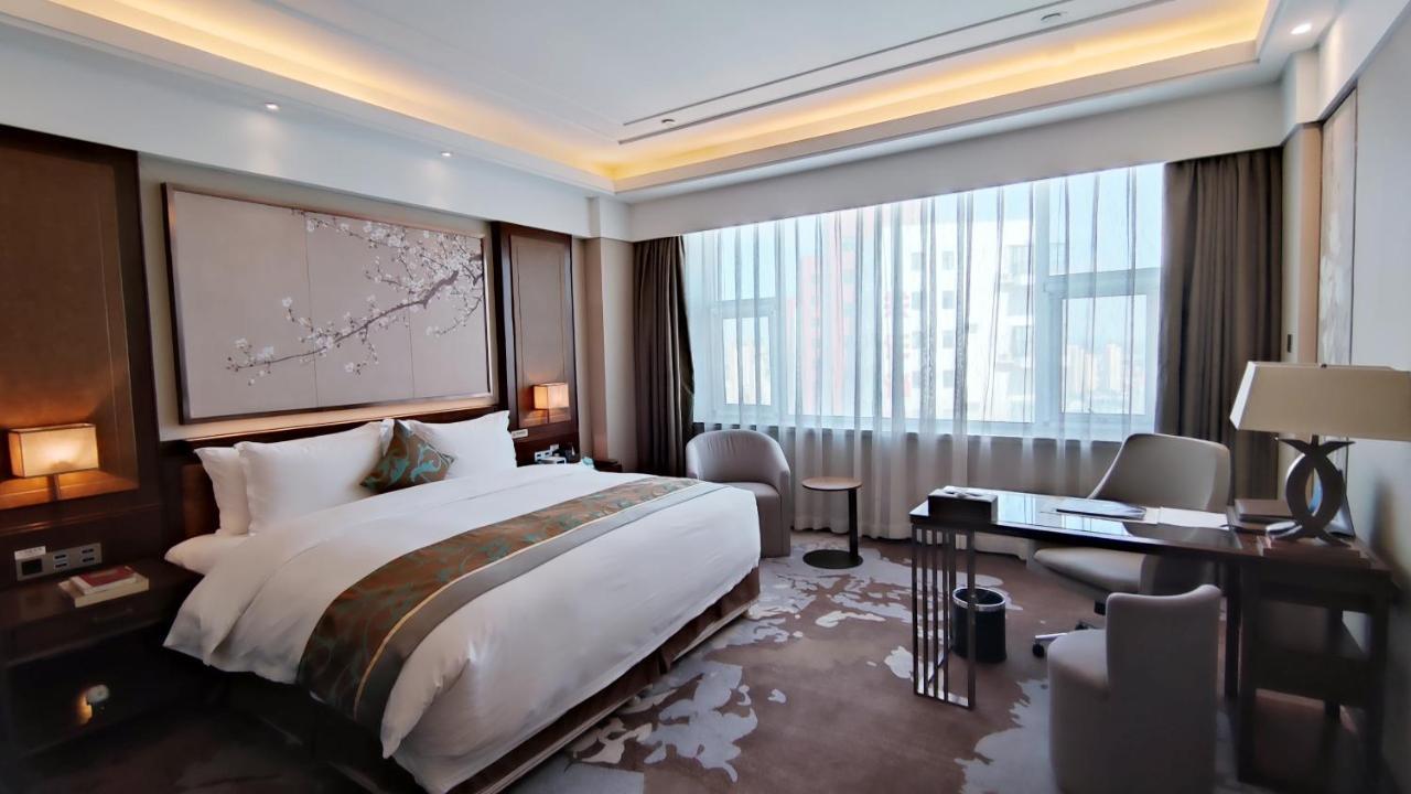 Howard Johnson Xiangyu Plaza Linyi Linyi  Εξωτερικό φωτογραφία